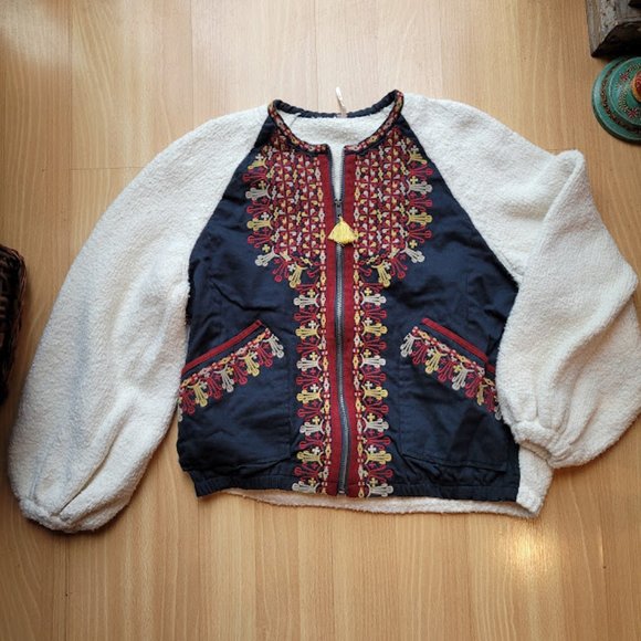 SOLD: Free People Aztec SW Boho Embroidered Two Faced Sold Out Online Oversized - Picture 6 of 16